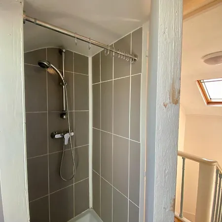 Séjours à - Grande Maison En Plein Centre Hébergement de vacances *